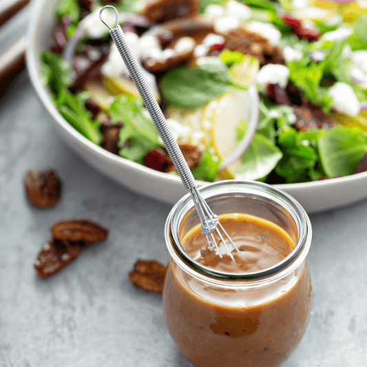 Ensalada Refrescante con Vinagreta de Jengibre y Canela
